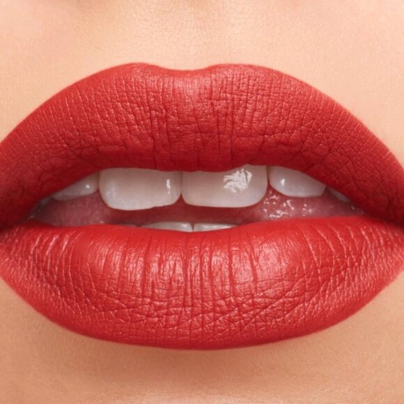 MAC CHILI MATTE LIPSTICK - Picture 3 of 5